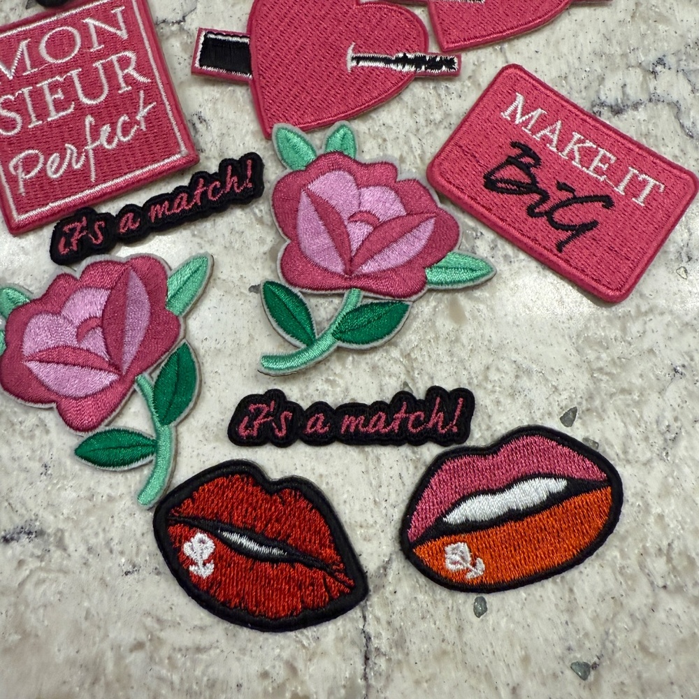 Bundle of 16 Iron‎ on patches or glue on for decorative items - Picture 4 of 6